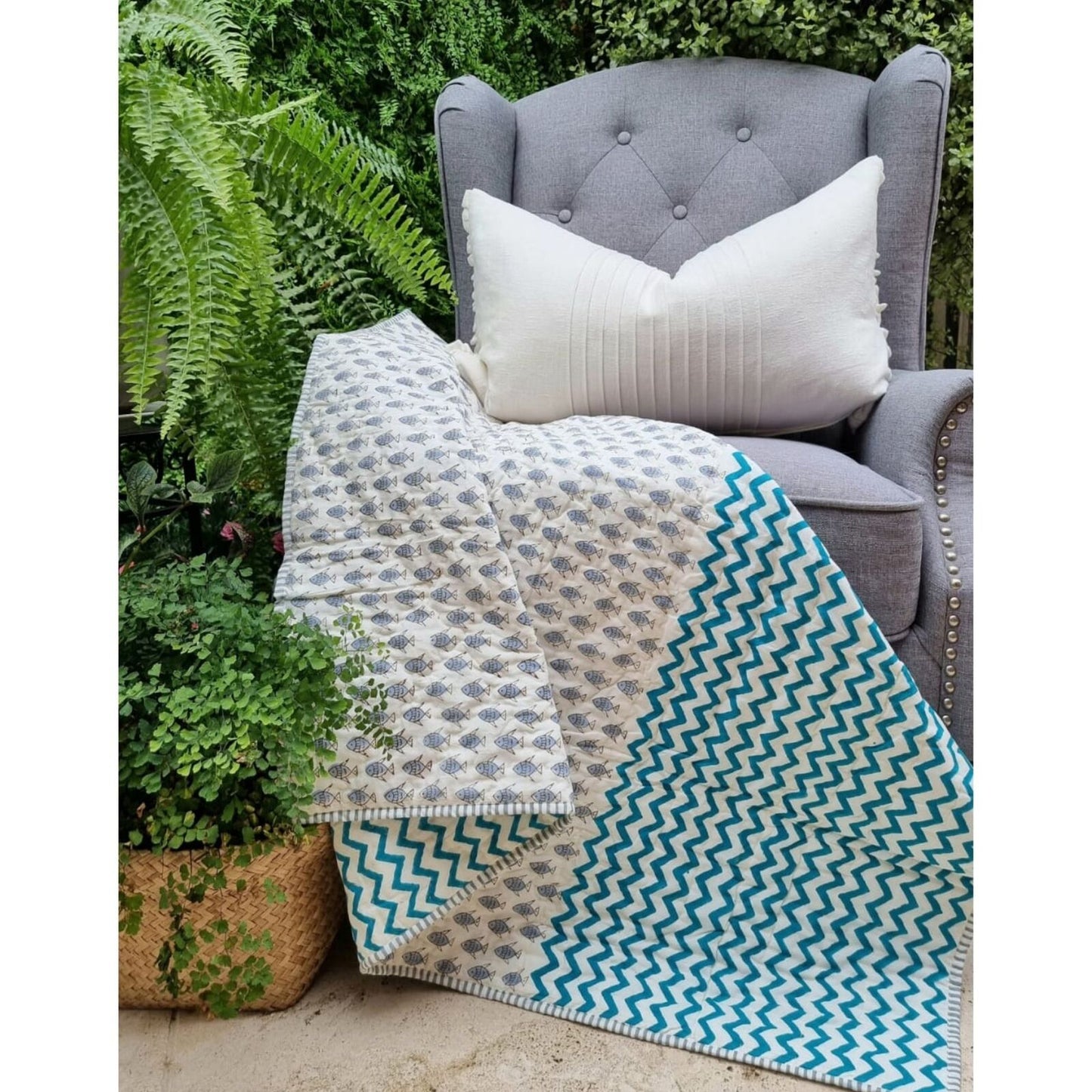 gots-certified-organic-cotton-reversible-baby-quilt-100x120cm-little-fish-blue